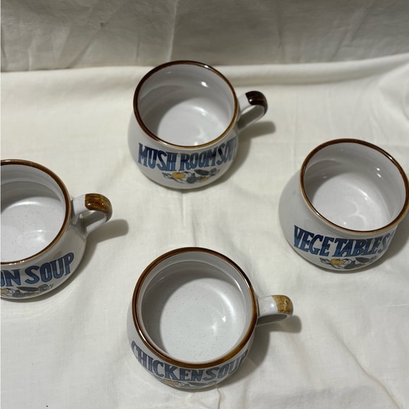 Classic White and Blue Soup Mugs Set of 4 Vintage - Picture 6 of 9